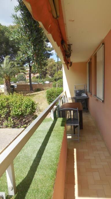 Agreable T3, Bormes Les Mimosas公寓 外观 照片